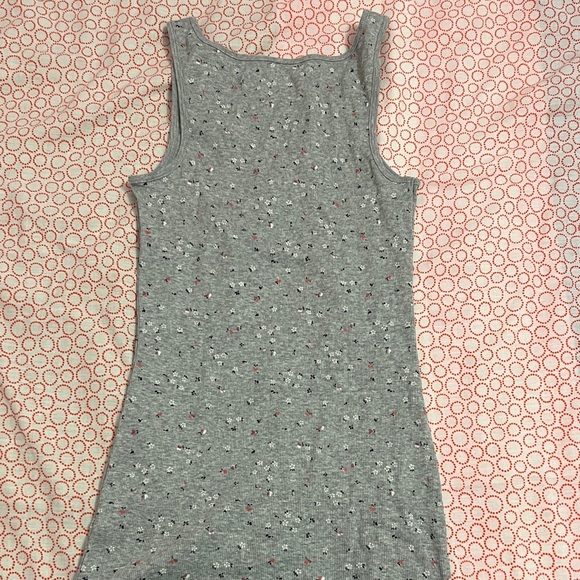 GAP Gray Patterned Tank Top - Picture 2 of 3
